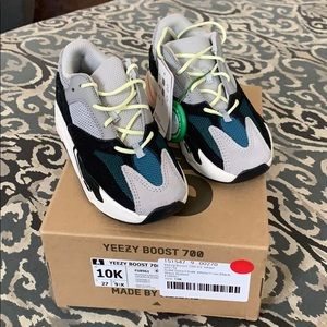 Yeezy boost 700 V2 infant -wave runner